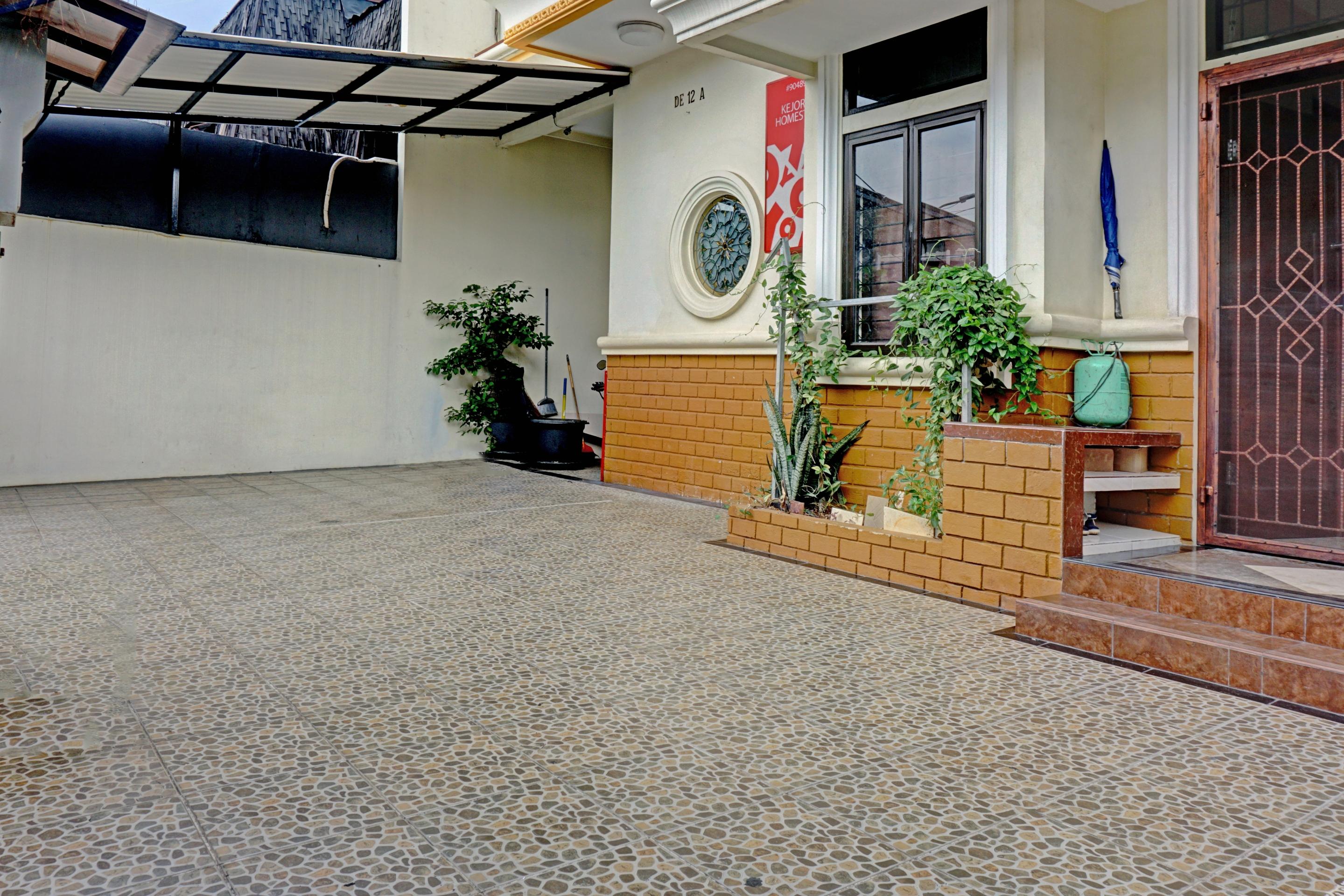 Oyo 90489 Kejora Homestay Cakarta Dış mekan fotoğraf